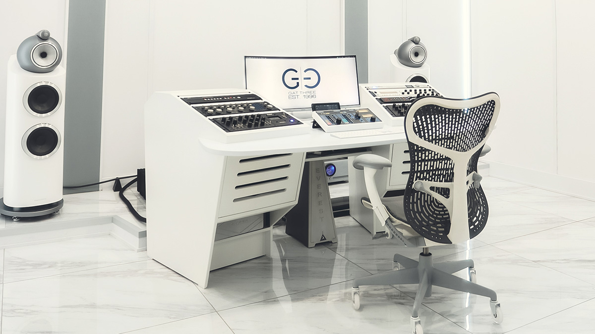 GAT32855-web